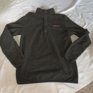Kids unisex pull over gray with snap neck size large vineyard vines
